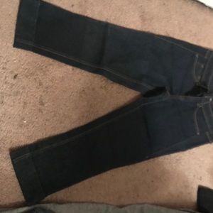 Women’s Cropped Capris Size 3